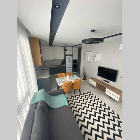 Apartament Lovely Citycentre Appt. Within 300M To The Beach Alanya